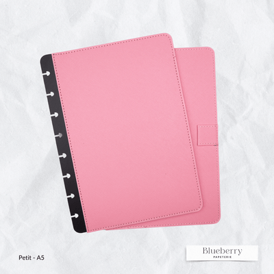 Couverture en cuir végan Saffiano - Petit A5 - Blueberry Papeterie